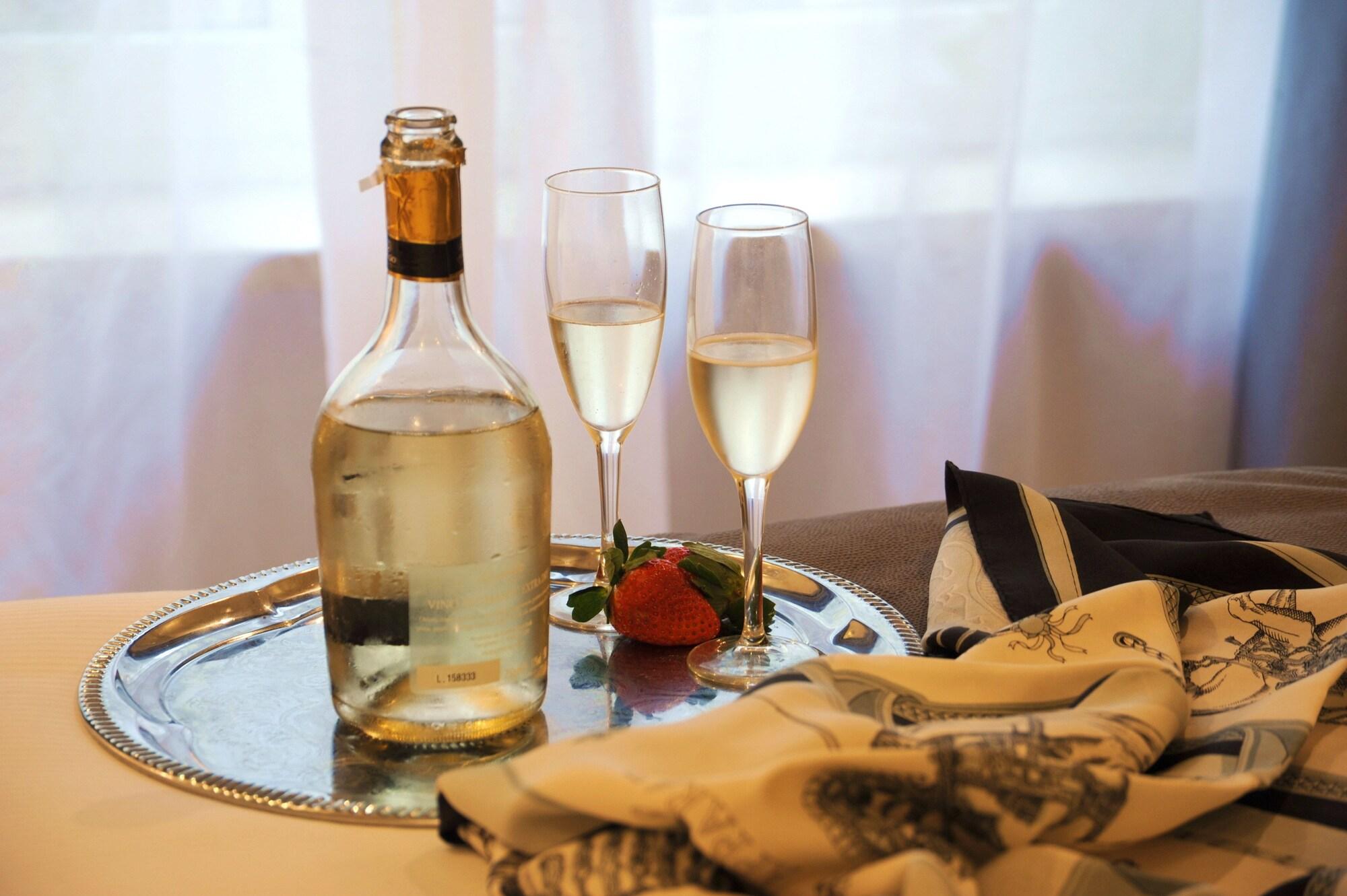 My Suites Piazza Di Spagna Roma Ngoại thất bức ảnh